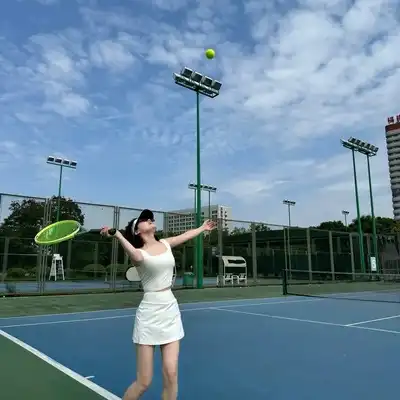 万俊伟